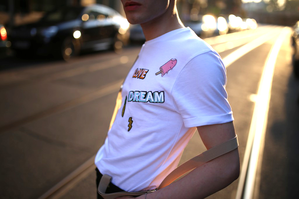Patches T-Shirt für Männer Fashion Blog Männer Mister Matthew Streetstyle