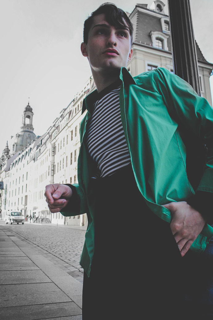 Grüne Kleidung grünes Outfit für Männer Modeblog Mister Matthew 1