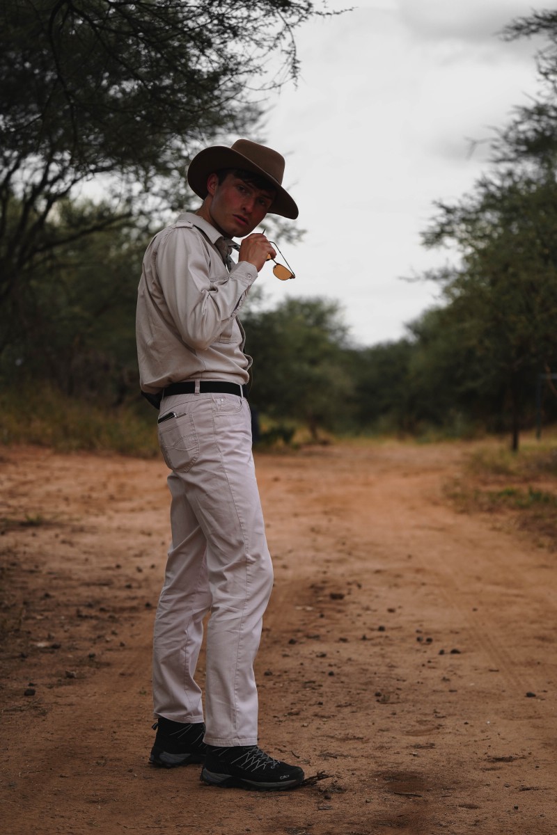 Safari Look für Männer Mister Matthew Tarangire National Park Tansania Afrika 12