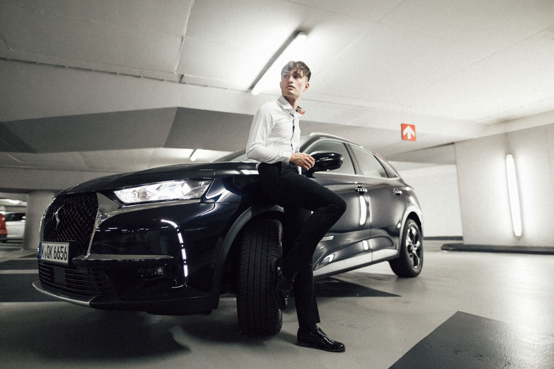 DS7 Crossback seite | schwarz | MISTER MATTHEW 1 DS7 Crossback seite | schwarz | MISTER MATTHEW 1