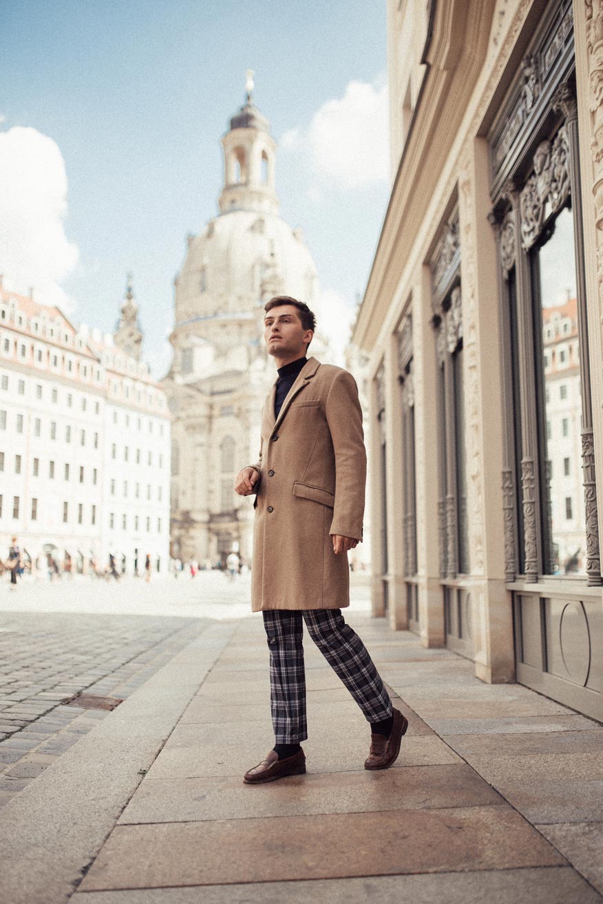 Camel Coat Outfit an Mister Matthew, in der Dresdner Altstadt.
