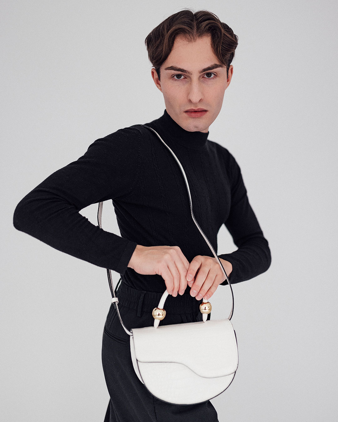 Designertaschen und ihre günstigen Alternativen: Die Dior Sattle Bag.
